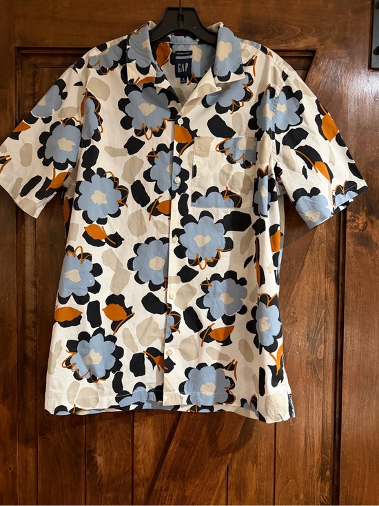 GAP Other - GAP Shirt
